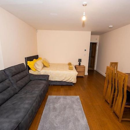 Littlefold Apartment Northwood  Bagian luar foto